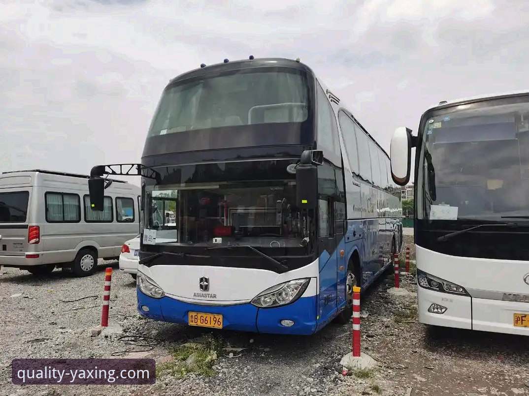 亚星客车报价及图片教程 揭秘亚星娱乐平台:客车报价与图片获取的深层逻辑与未来趋势